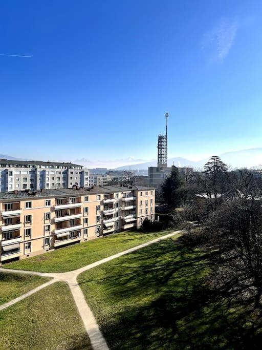 Beautiful Park View Apartment Next To Un Женева Екстер'єр фото